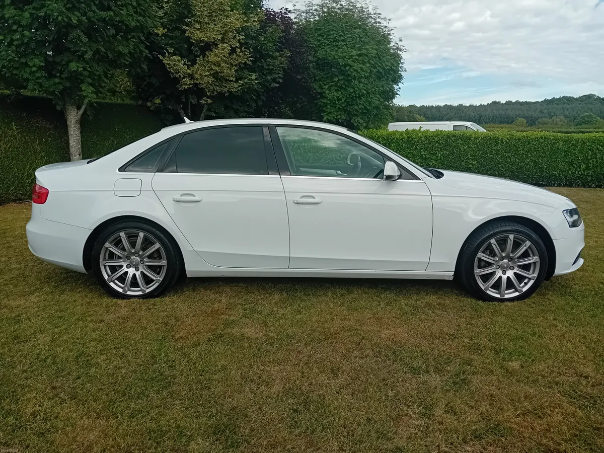 Audi A4 2015 - Image 3