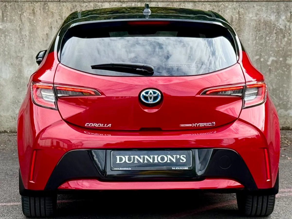 Toyota Corolla 2022 1.8 Hybrid Luna Sport - Image 6