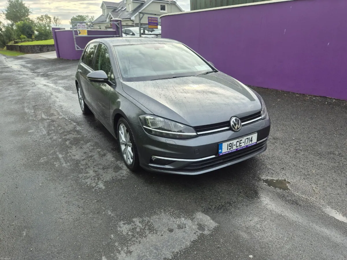 Volkswagen Golf HIGHLINE 1.5 TSI MANUAL 6SPEED FWD - Image 3