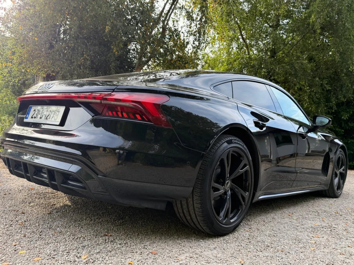 Audi e-tron GT quattro GT 530PS QUATTRO * Bang and - Image 4