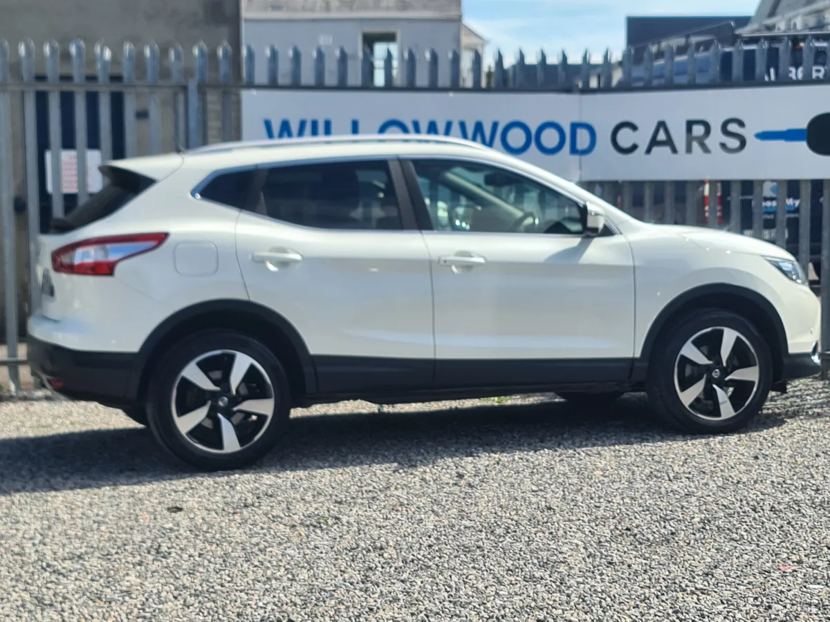 Nissan Qashqai 1.5dci SV connecta  2017 - Image 5