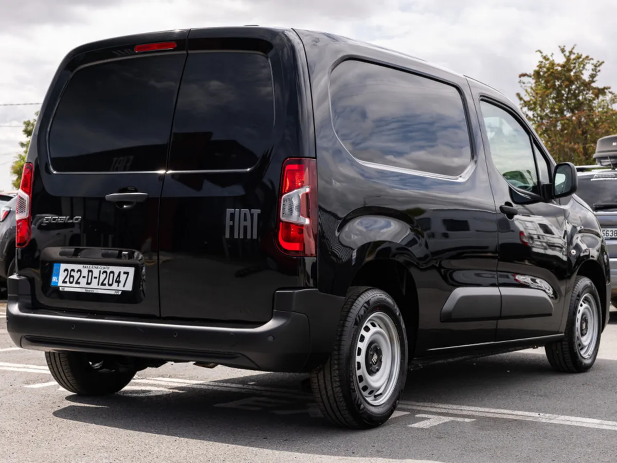 Fiat Doblo SWB 1.5 100HP 650KG 4DR - Image 4