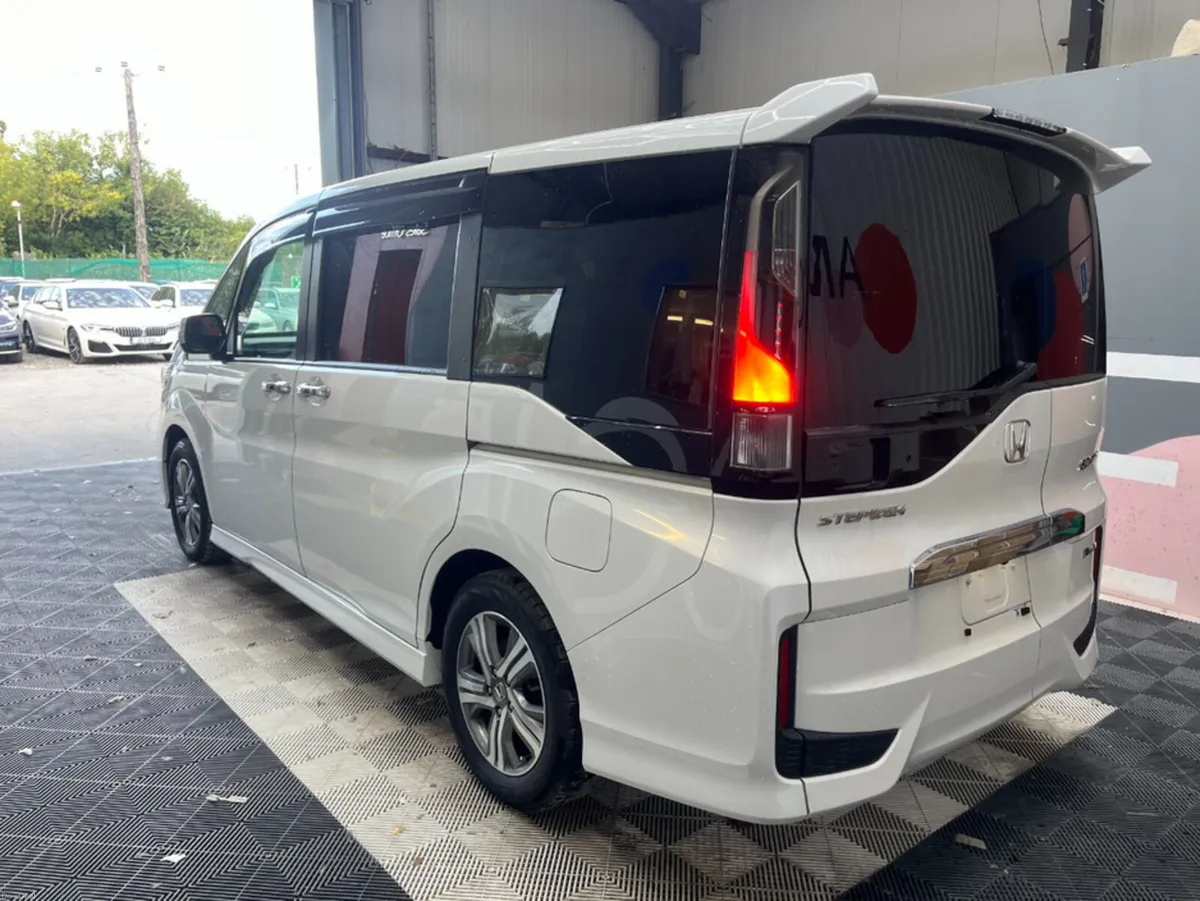 Honda Stepwagon 2021 HONDA STEPWAGON EHEV SPADA G - Image 5