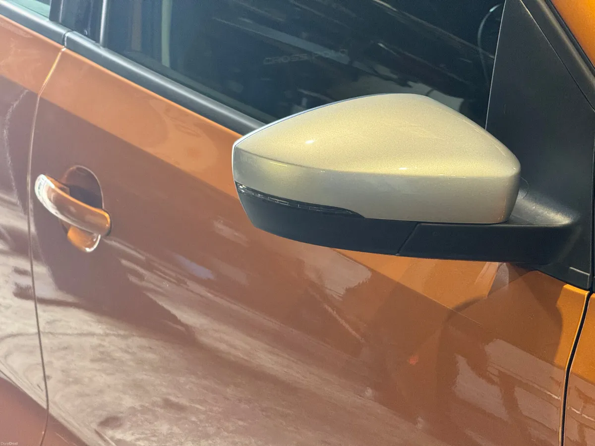 Volkswagen Polo Cross - Image 5