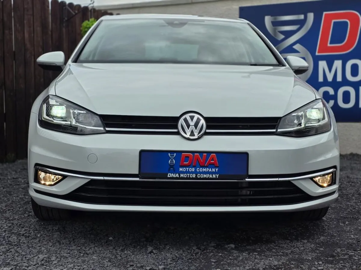 Volkswagen Golf PEARL WHITE - LOW KMS - HIGHLINE - - Image 2