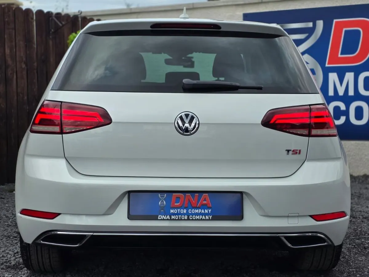 Volkswagen Golf PEARL WHITE - LOW KMS - HIGHLINE - - Image 6