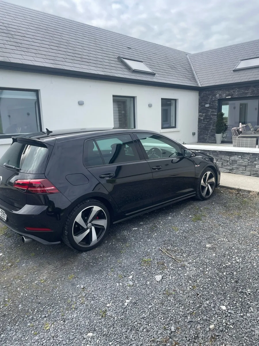 Volkswagen Golf GTI MK7.5 - Image 5