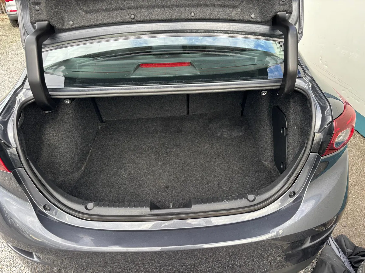 Mazda Mazda3 2016 - Image 4
