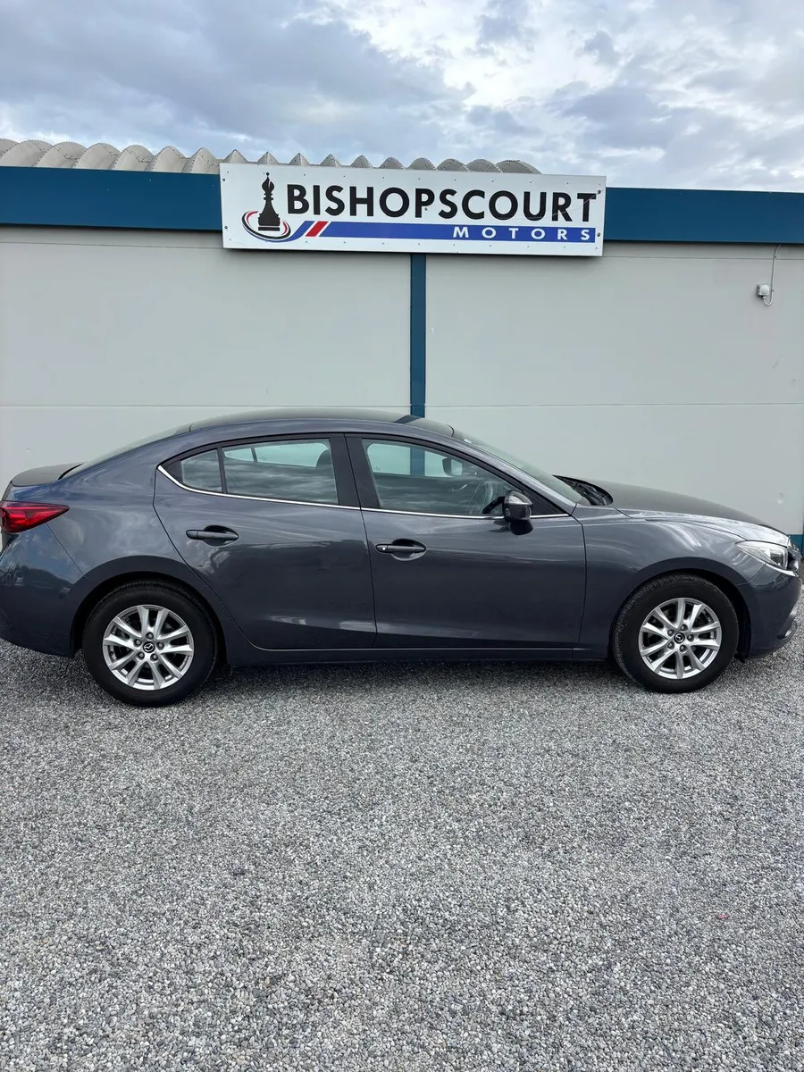 Mazda Mazda3 2016 - Image 2