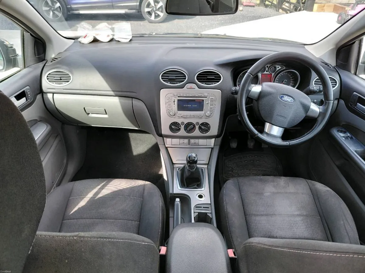 2011 Ford Focus - Image 5