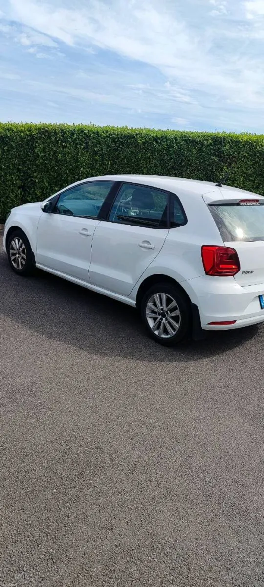 Volkswagen polo - Image 4