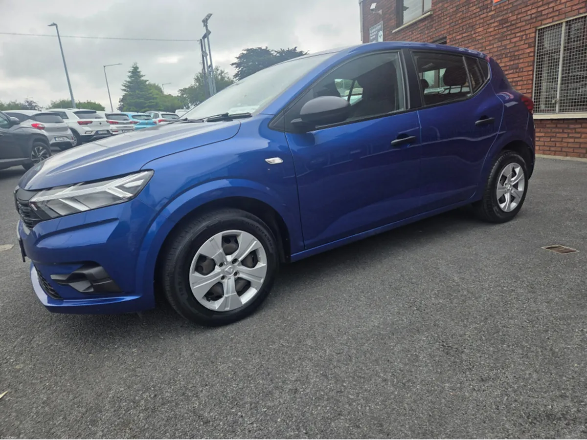 Dacia Sandero ESSENTIAL SCE 65 MY21. MY21.5 4DR - Image 1