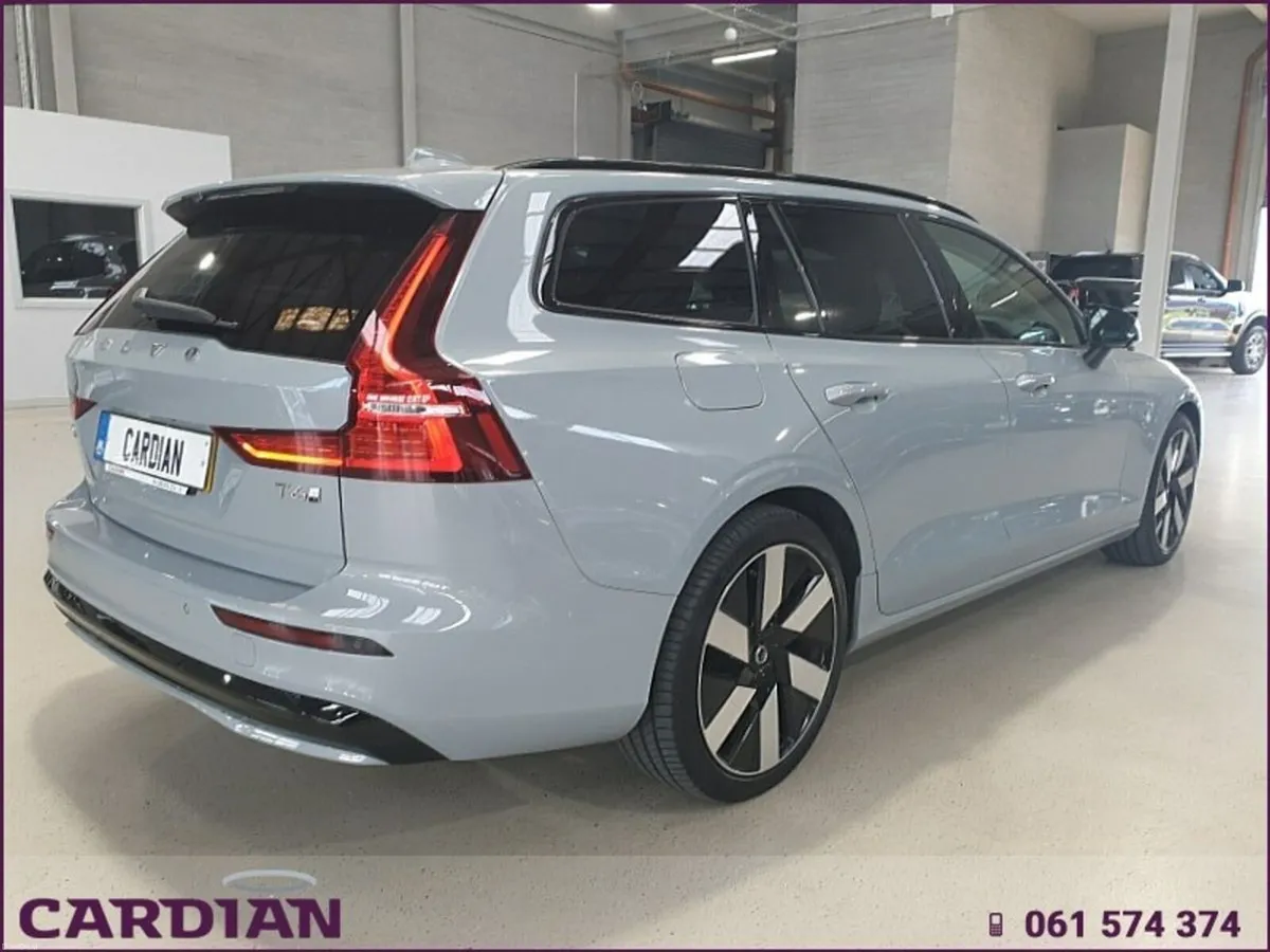 Volvo V60 V60 Plus Dark T6 PHEV 5Dr Auto - Image 5