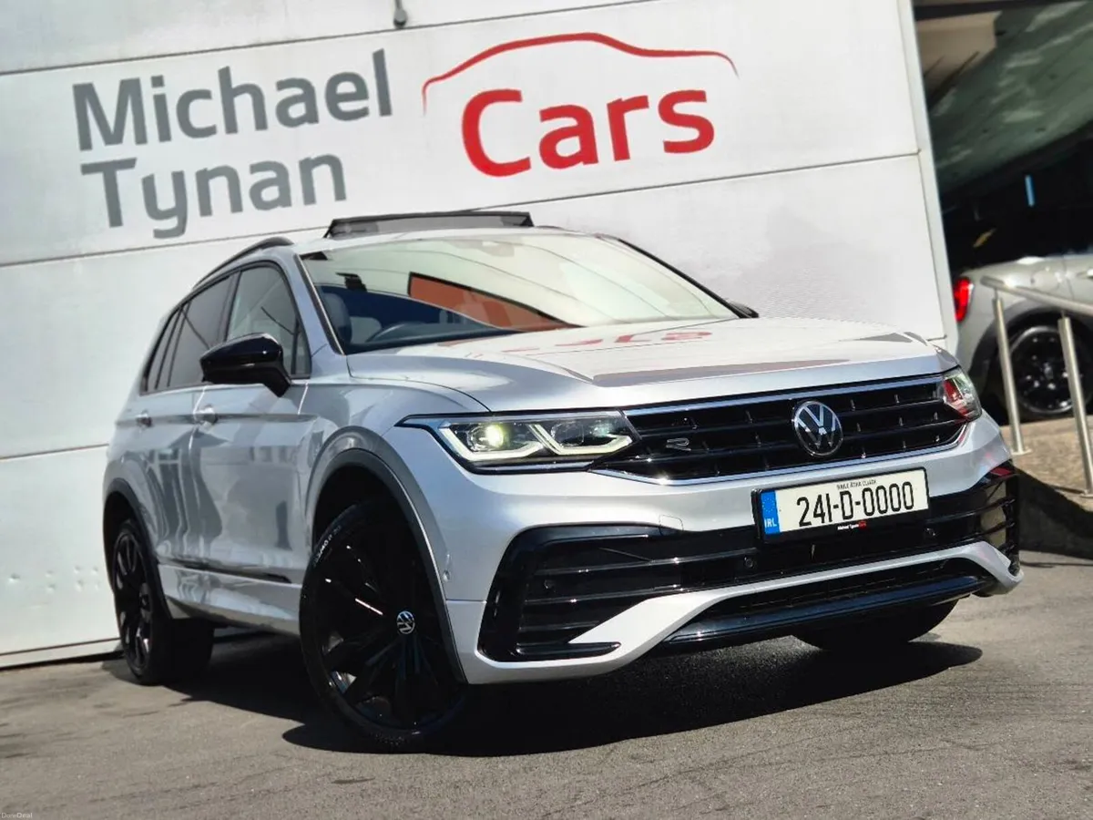 2024 VW Tiguan PHEV Black Edition, Sunroof, 20" - Image 4