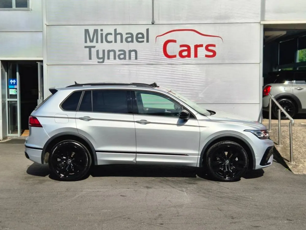 2024 VW Tiguan PHEV Black Edition, Sunroof, 20" - Image 6