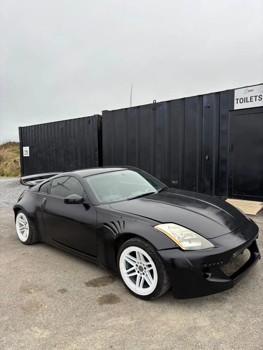 Nissan 350z - Image 1