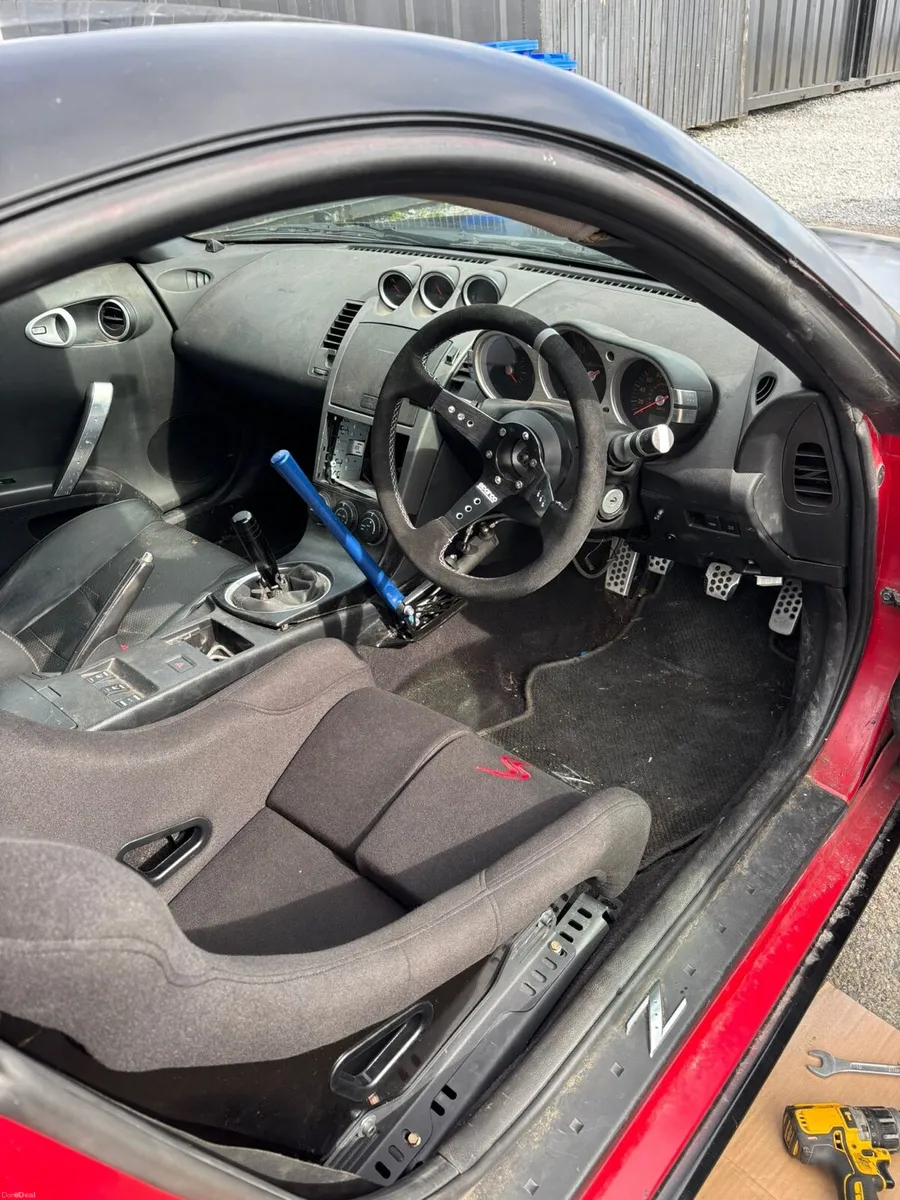 Nissan 350z - Image 3
