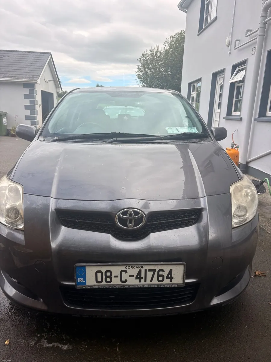 Toyota Auris 2008 - Image 2