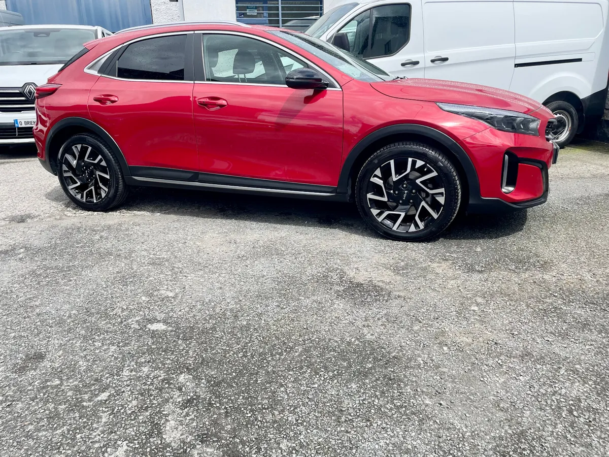Kia XCeed 1.6GDI Petrol PHEV Hybrid Auto,2023 - Image 2