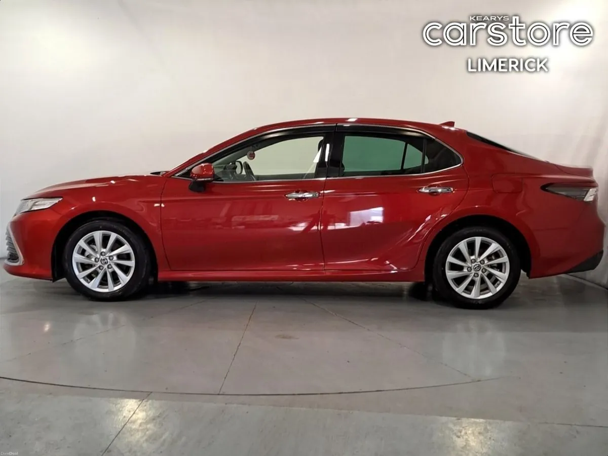 Toyota Camry 2.5 HYBRID - SOL - BARCELONA RED PEAR - Image 6