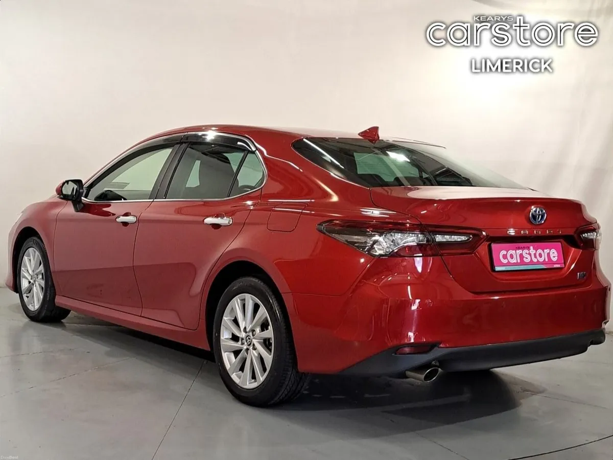 Toyota Camry 2.5 HYBRID - SOL - BARCELONA RED PEAR - Image 5