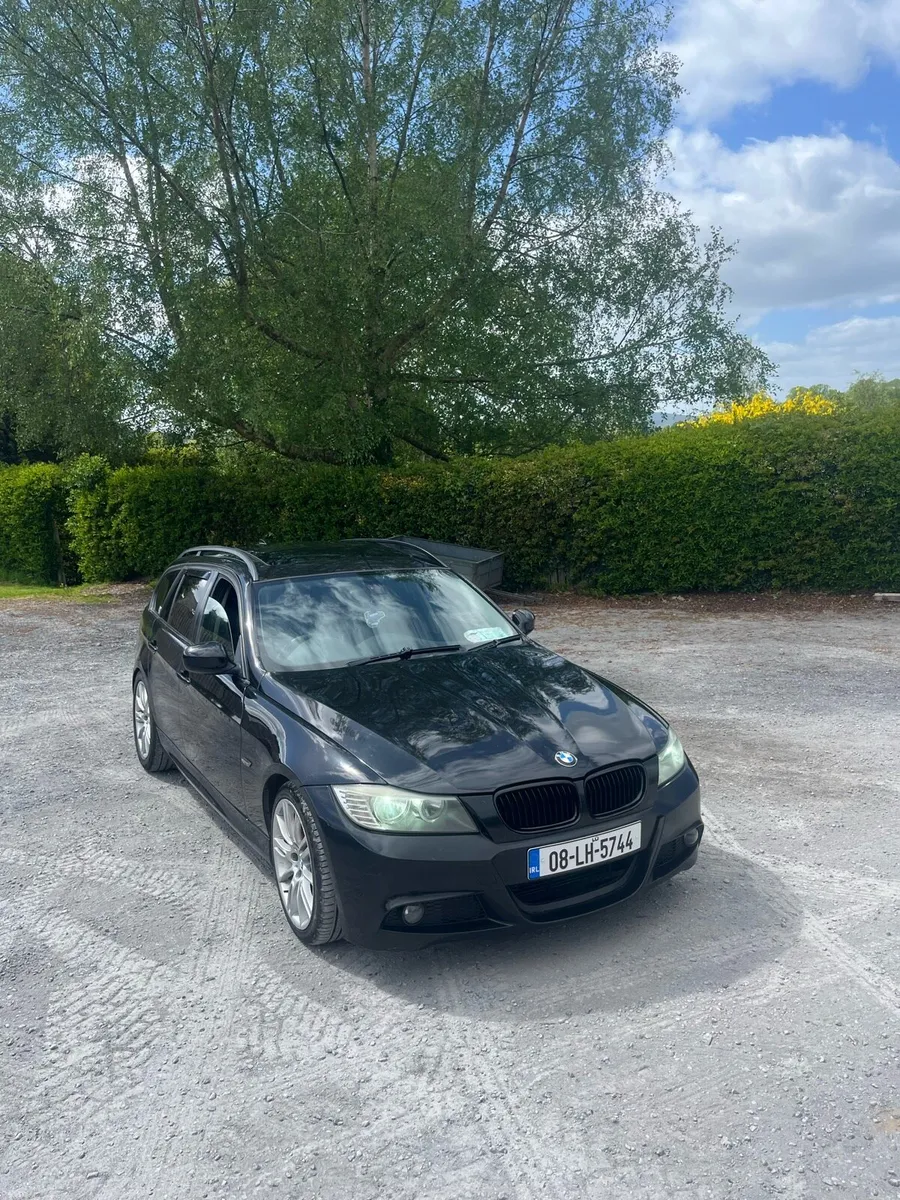 BMW 318d Panroof - Image 5