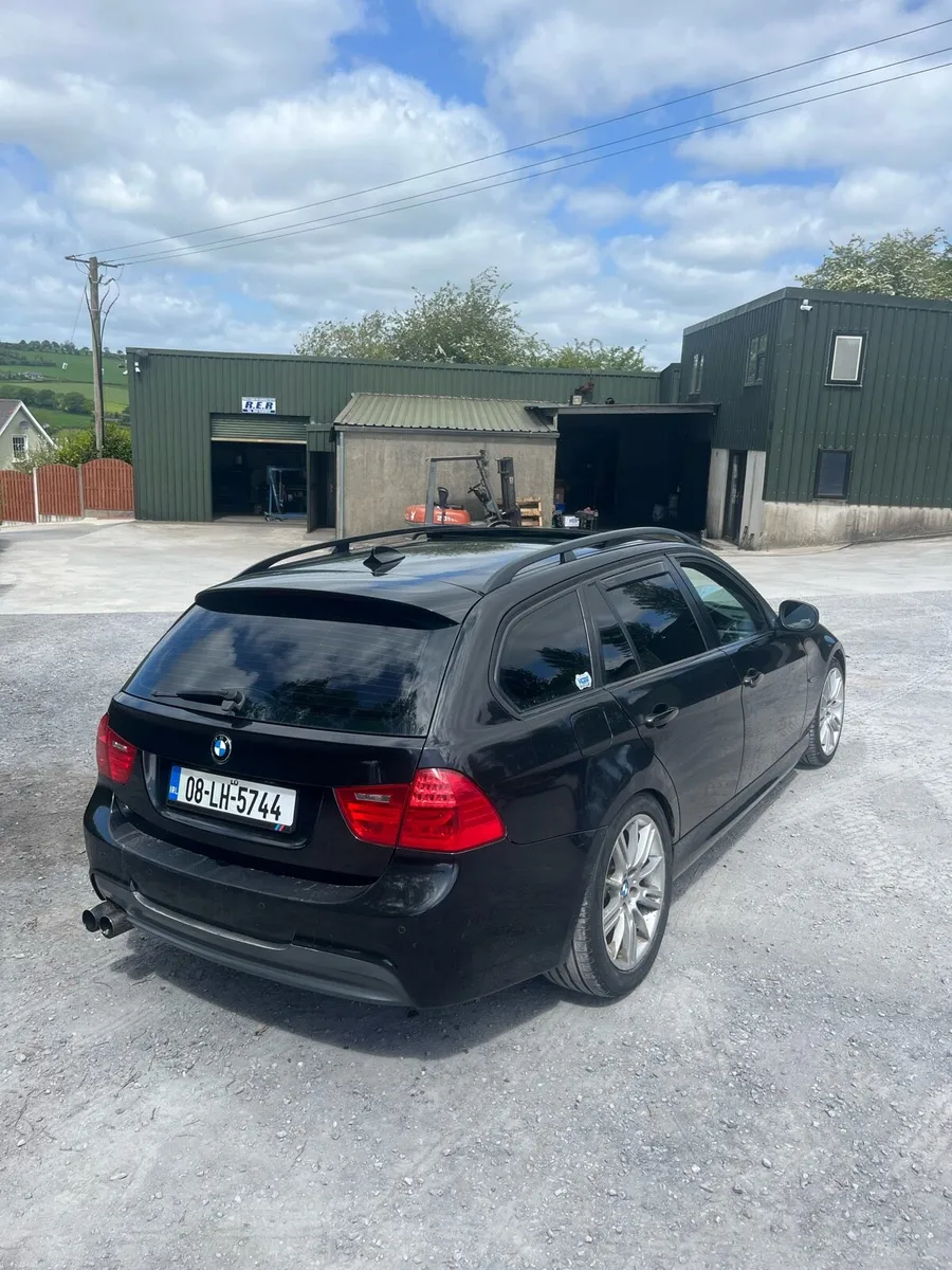 BMW 318d Panroof - Image 3
