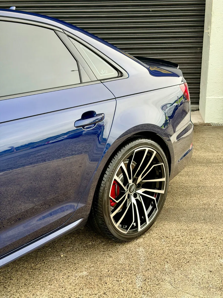 2019 AUDI A4 SLINE QUATTRO SUNROOF TDI 190BHP - Image 3
