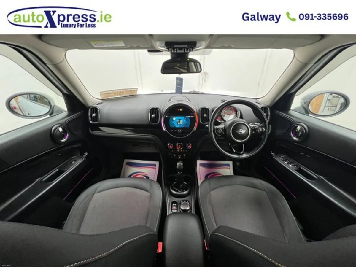 Mini Countryman CROSSOVER 2.0 Automatic - Image 2