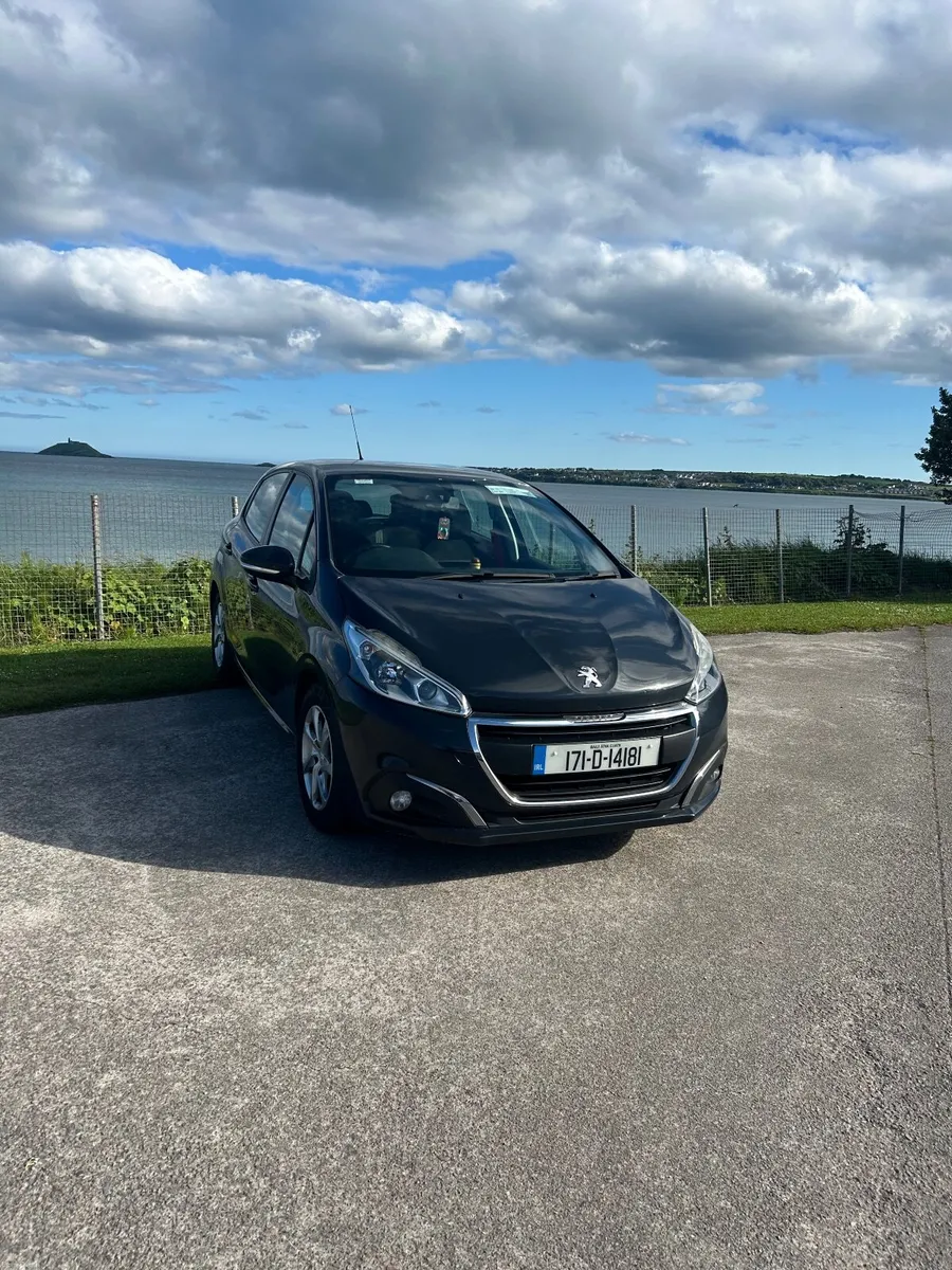 PEUGEOT 208 HDi | 2017 | 1.6 | MANUAL - Image 5
