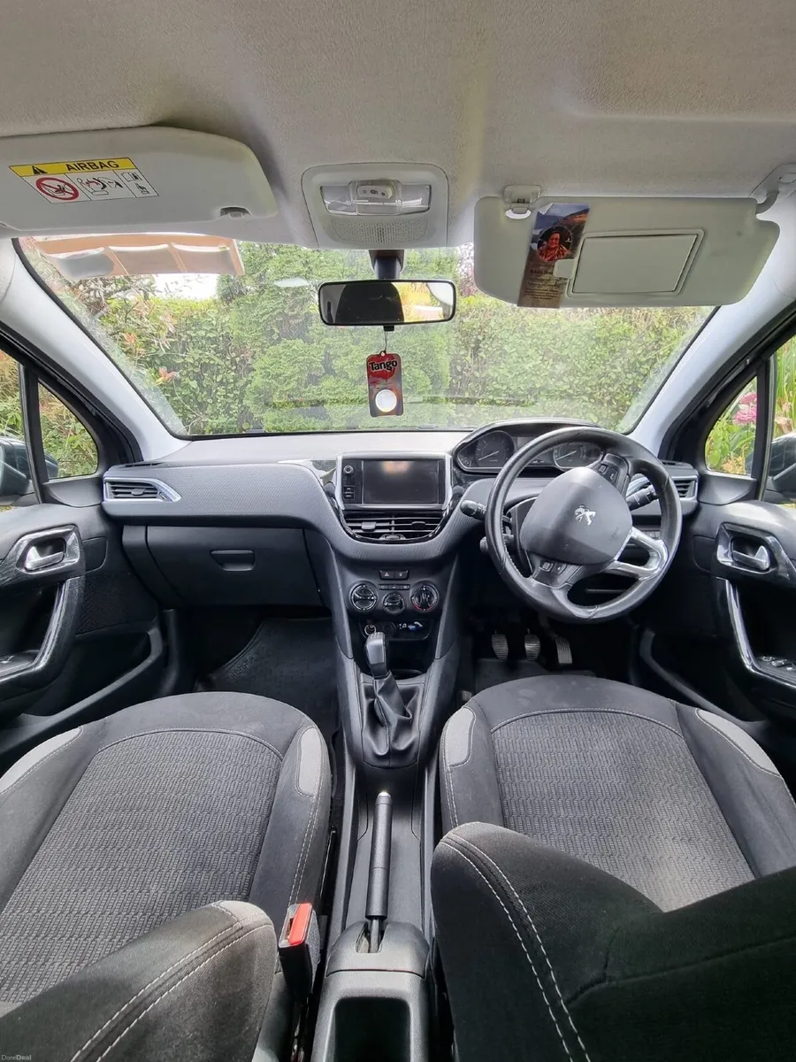 PEUGEOT 208 HDi | 2017 | 1.6 | MANUAL - Image 2