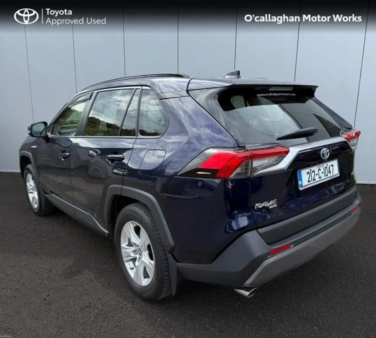 Toyota RAV4 RAV4 HYBRID LUNA 4DR AUTO - Image 3