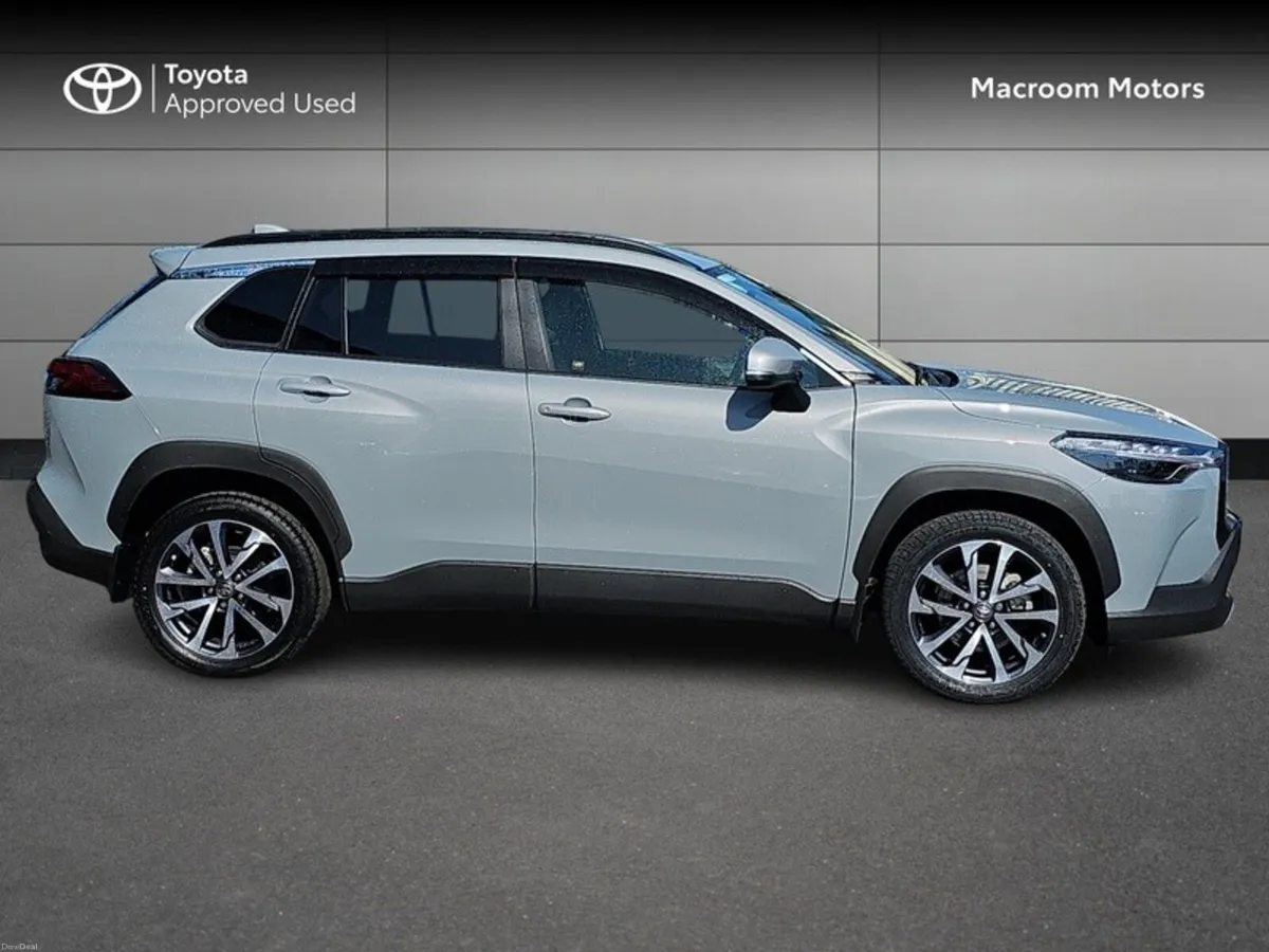 Toyota Corolla Cross CROSS 1.8 SPORT 4DR A - Image 3