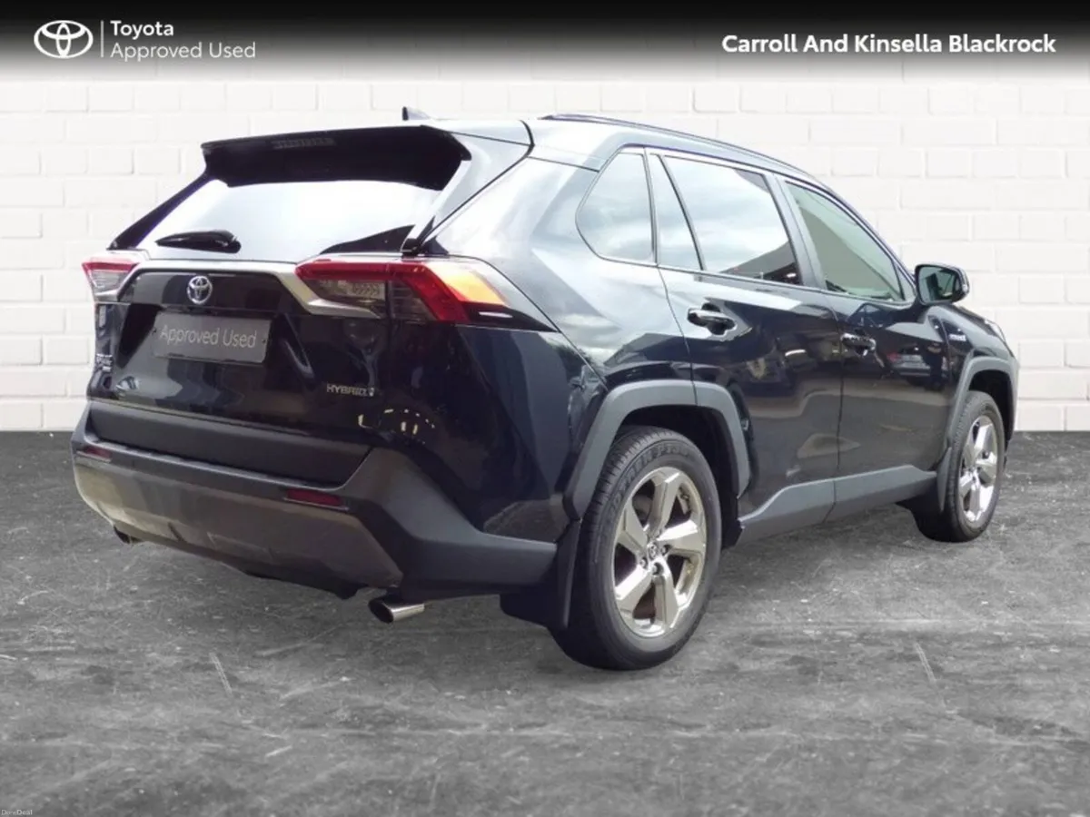 Toyota RAV4 Hybrid Sol 2WD - Image 2