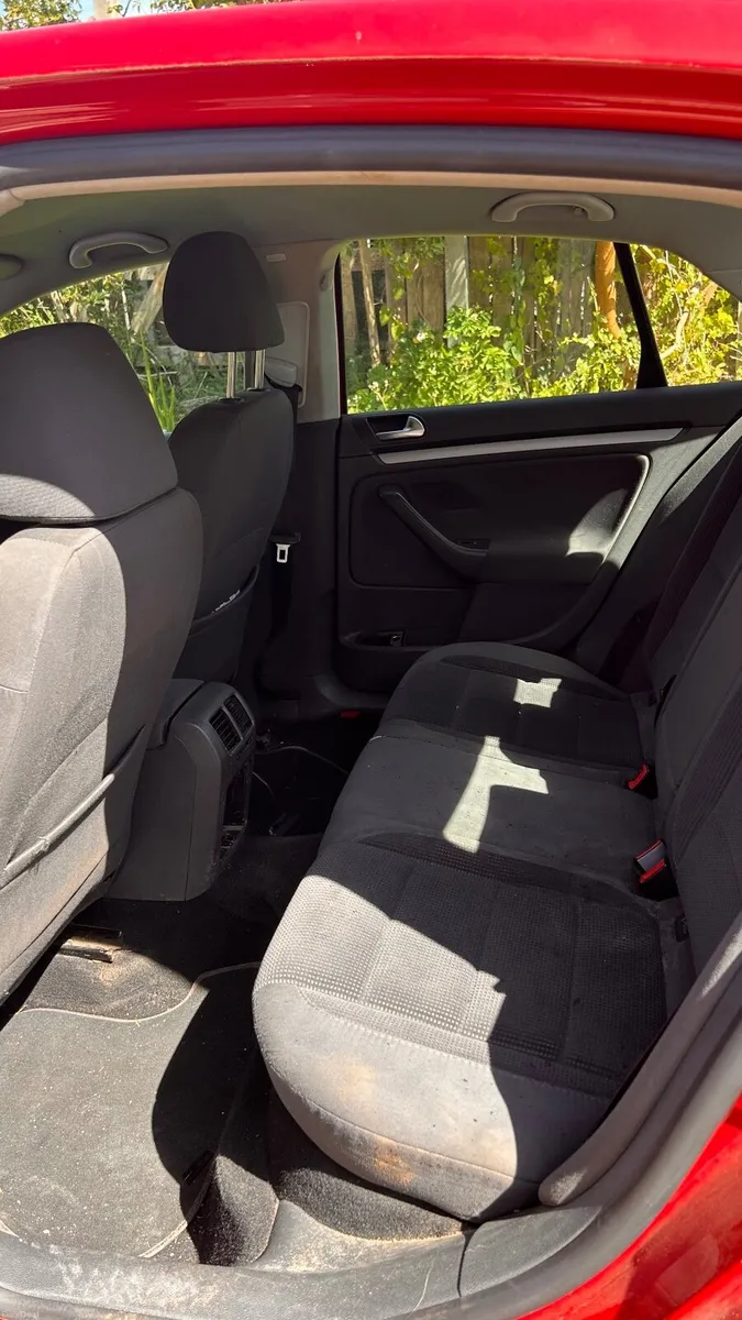 Volkswagen Jetta 2007 - Image 3