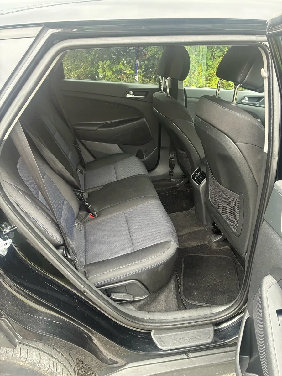 Hyundai tucson - Image 5