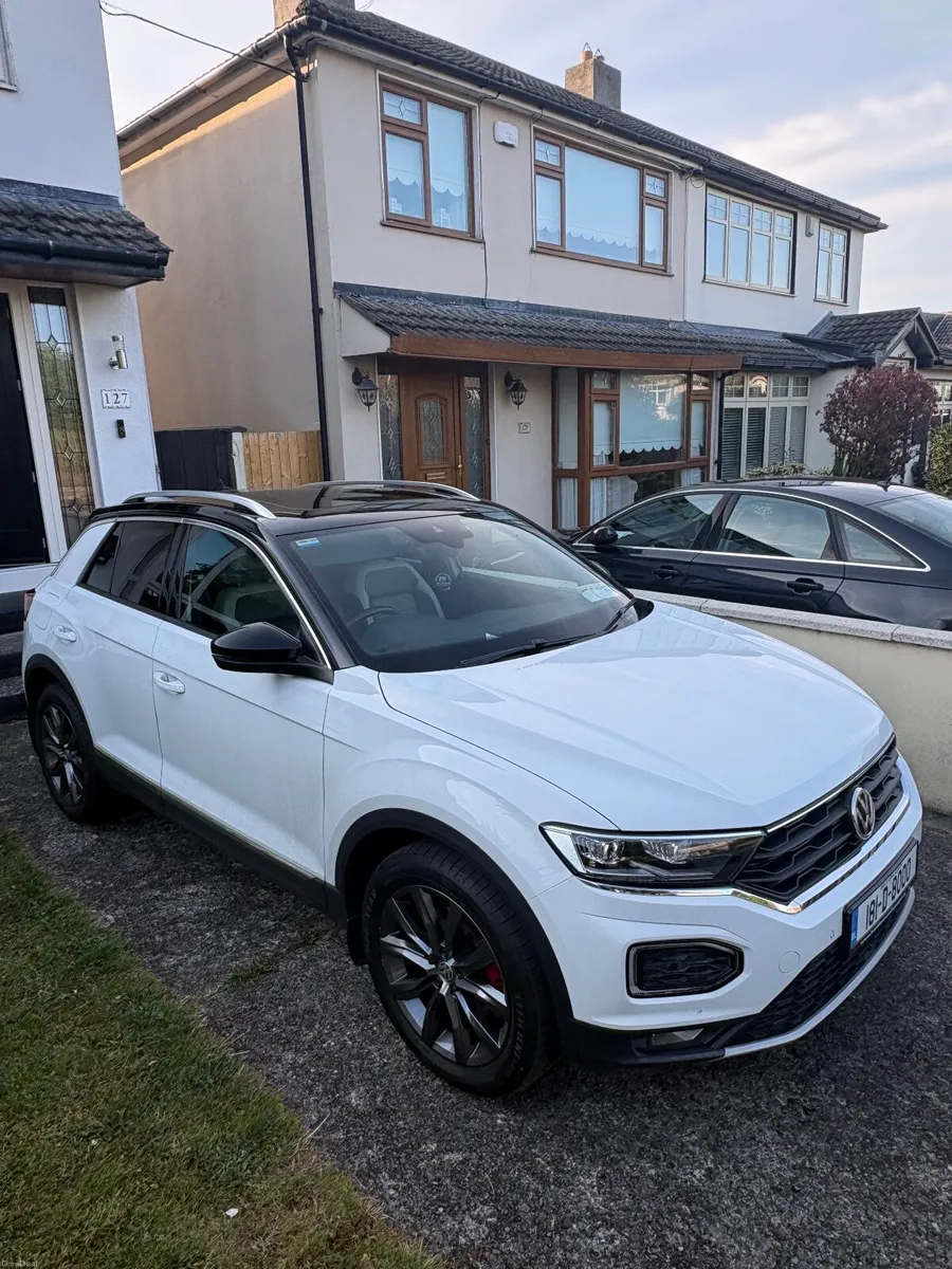Volkswagen T-Roc *Automatic* - Image 1