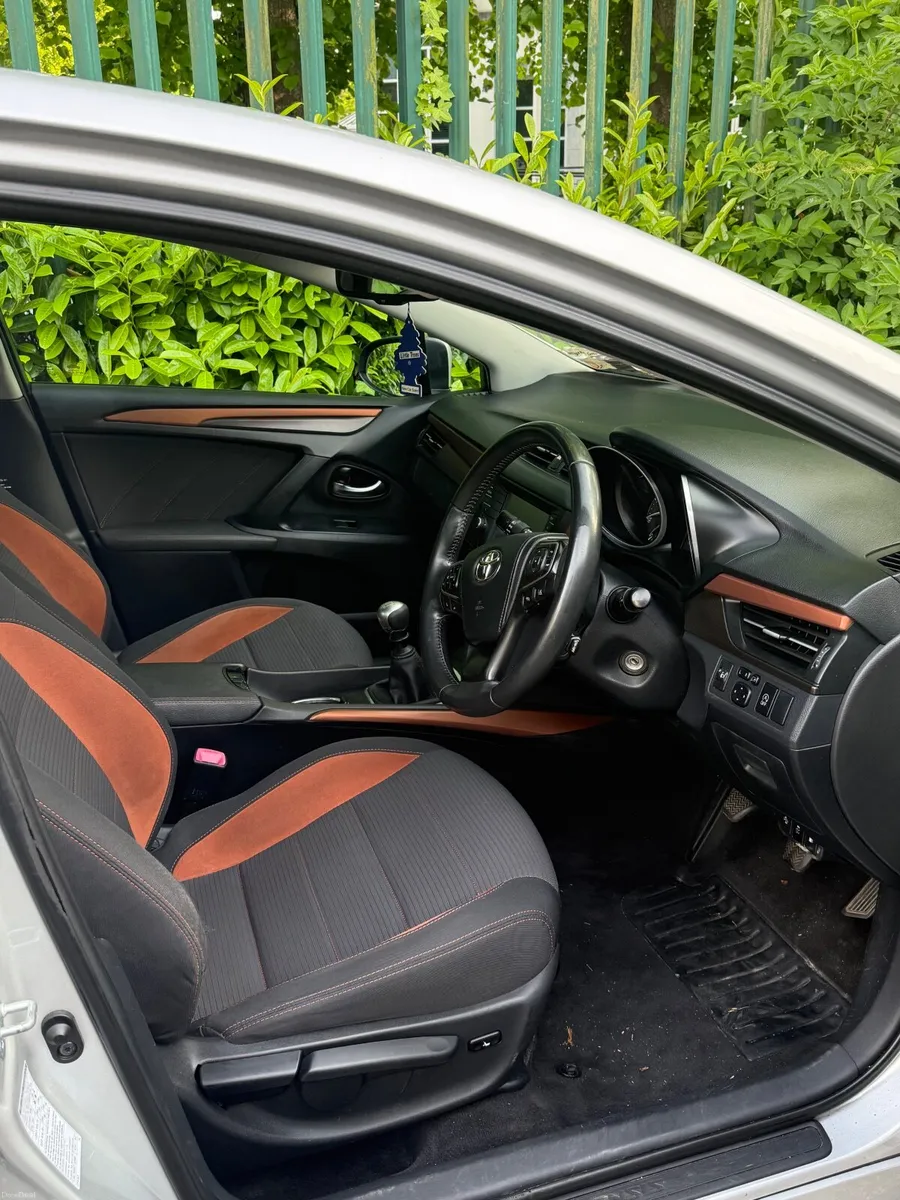 Toyota Avensis 2015 - Image 3
