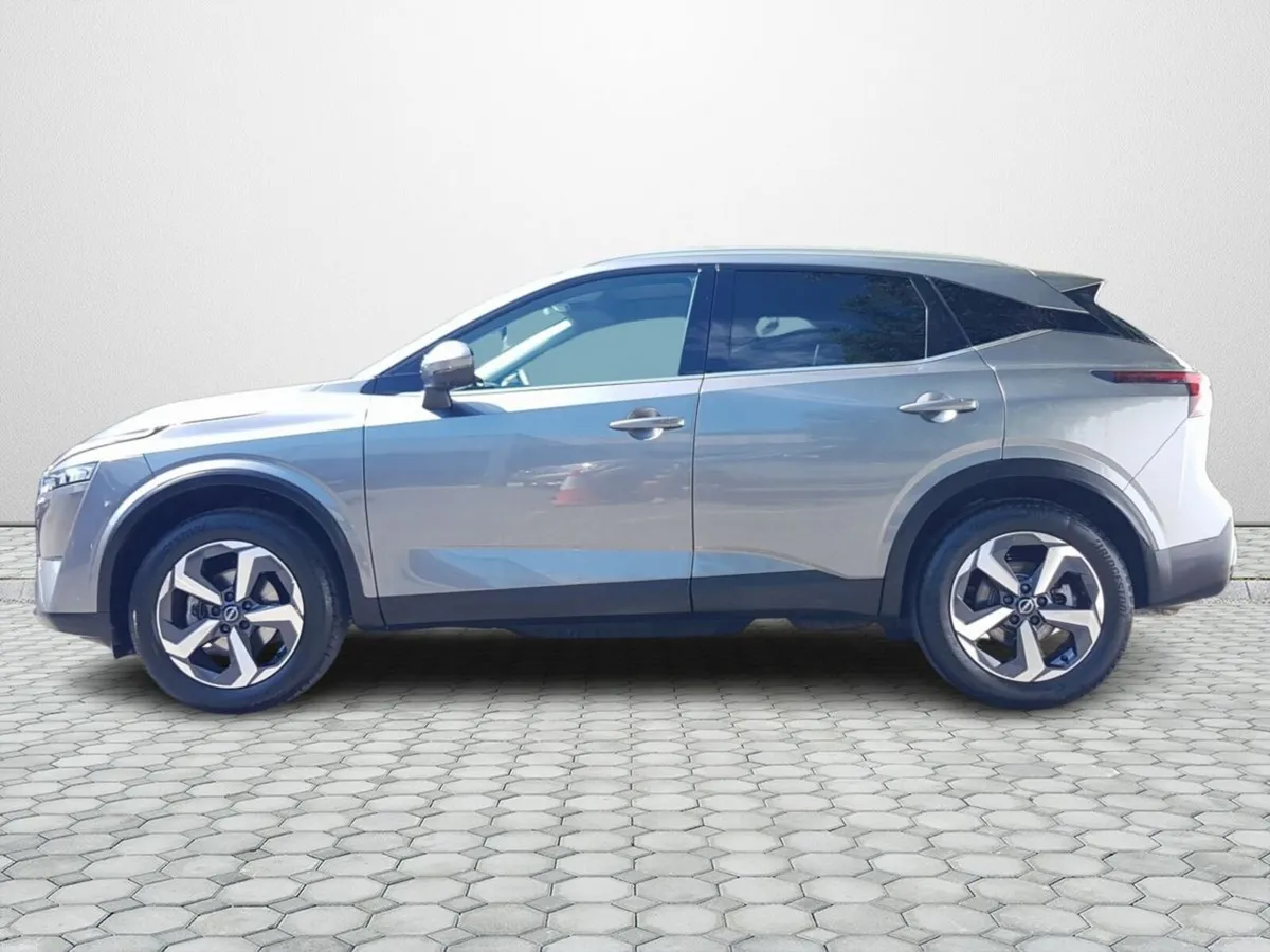 Nissan Qashqai 1.3 PET MILD HYBRID SV PREMIUM **€3 - Image 5