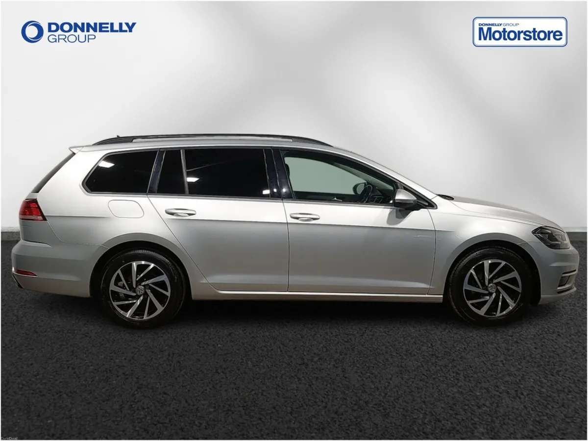 Volkswagen Golf Diesel Estate Match Edition - Image 3