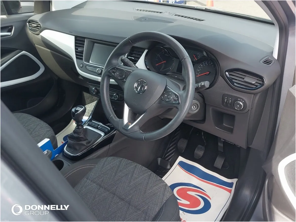 Vauxhall Crossland X Hatchback Griffin - Image 3