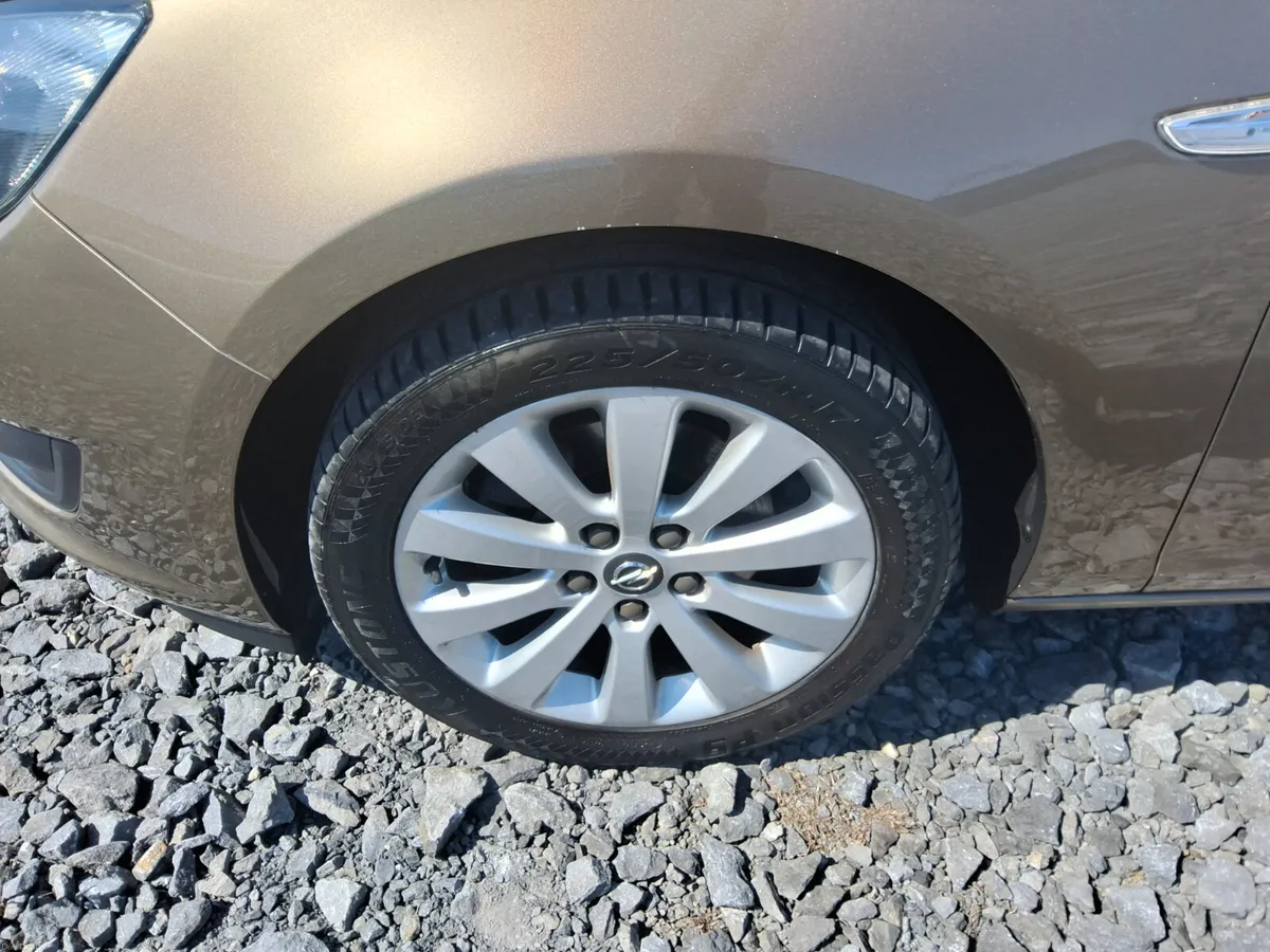 Opel Astra 2014 - Image 5