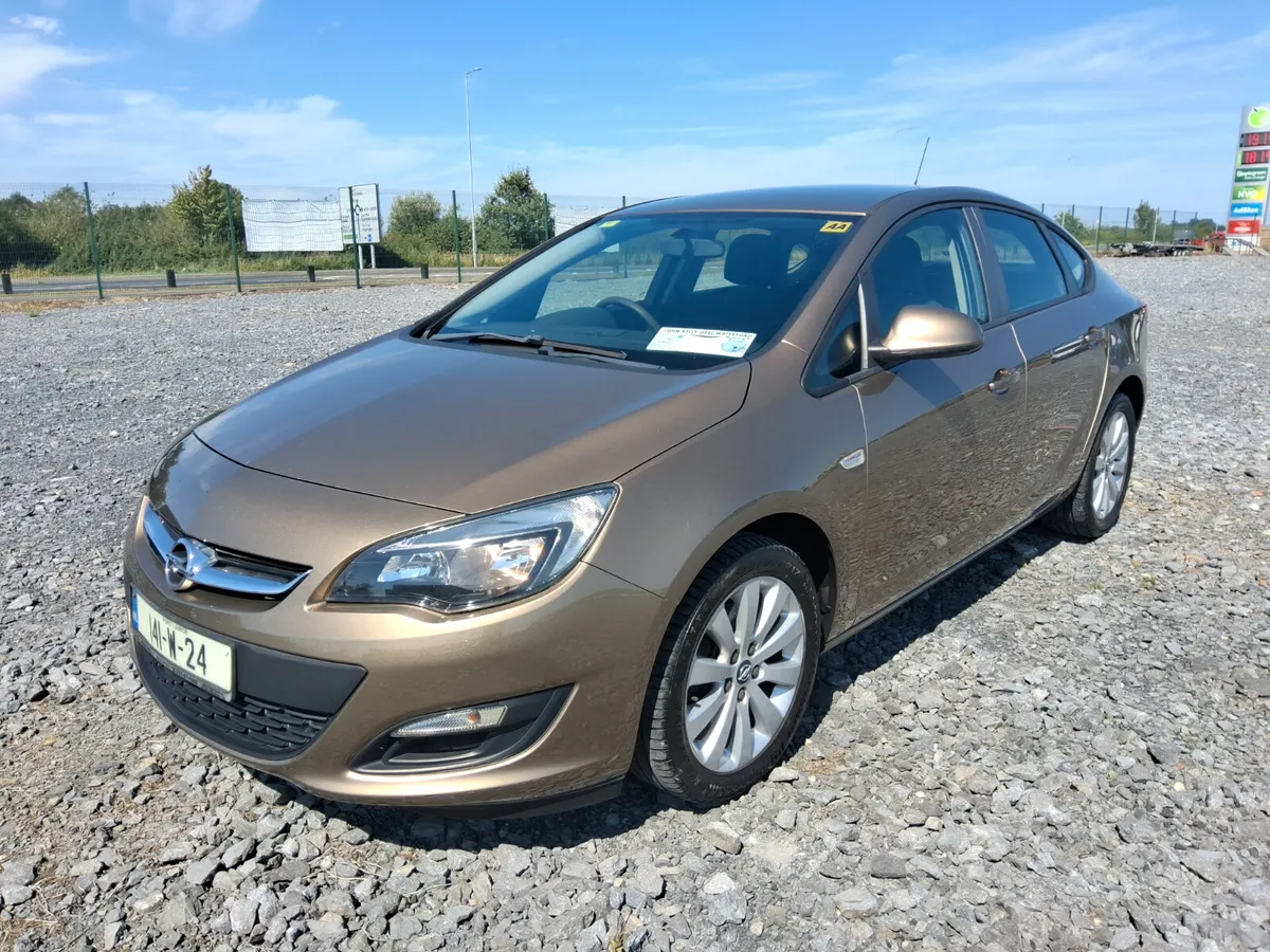 Opel Astra 2014 - Image 3