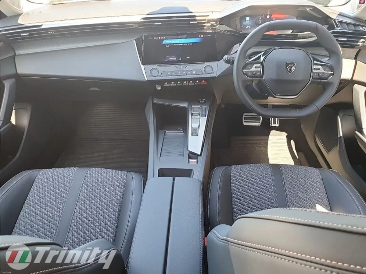 Peugeot 408 ** STUNNING DEMO ** ALLURE AUTO MHEV * - Image 2