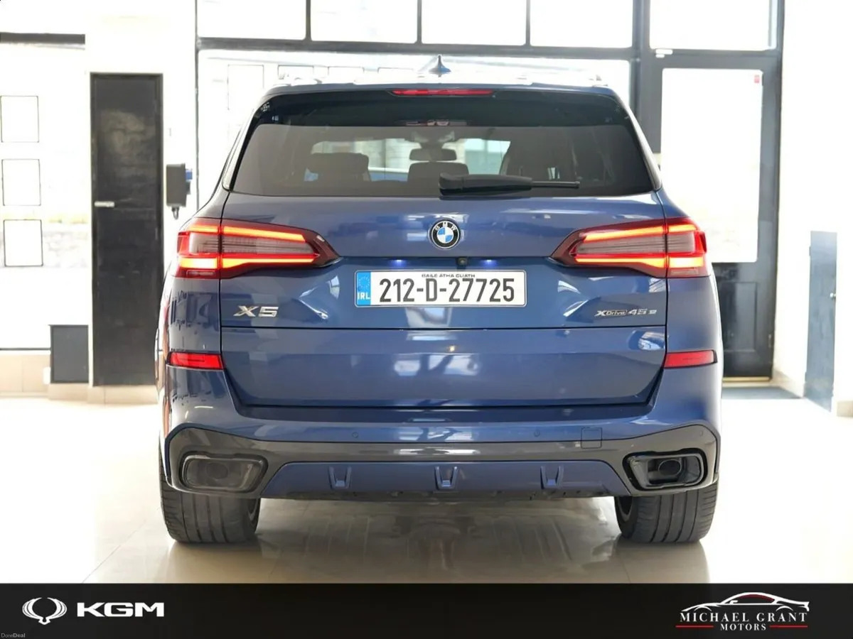 BMW X5 M SPORT xDrive45e 3.0 PETROL PHEV HUGE SPEC - Image 6