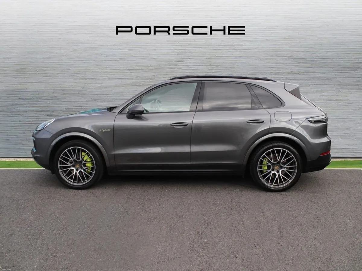 Porsche Cayenne E-Hybrid - Image 3
