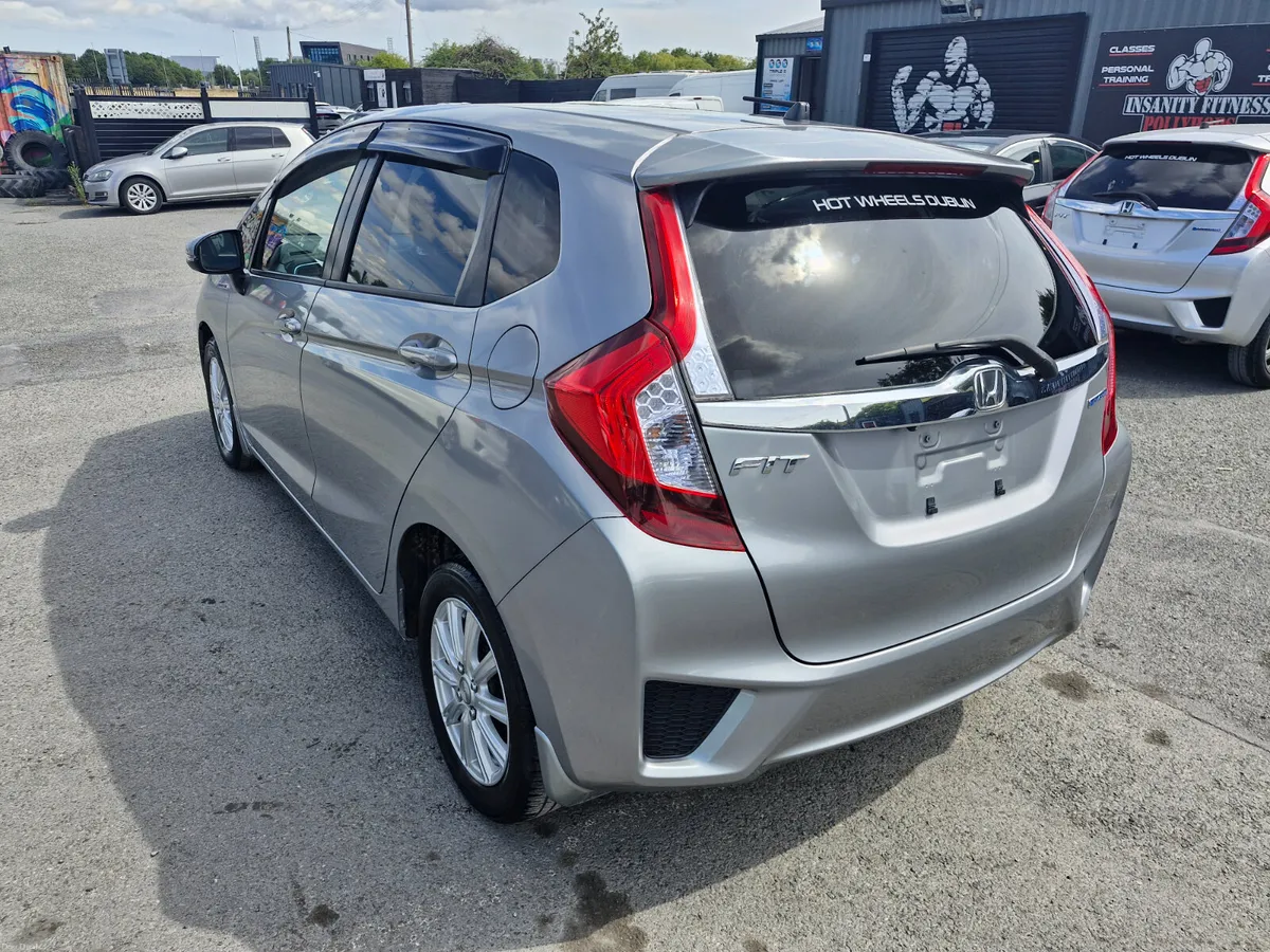 2013 Honda Fit 1.5L Hybrid Automatic Low Miles - Image 3