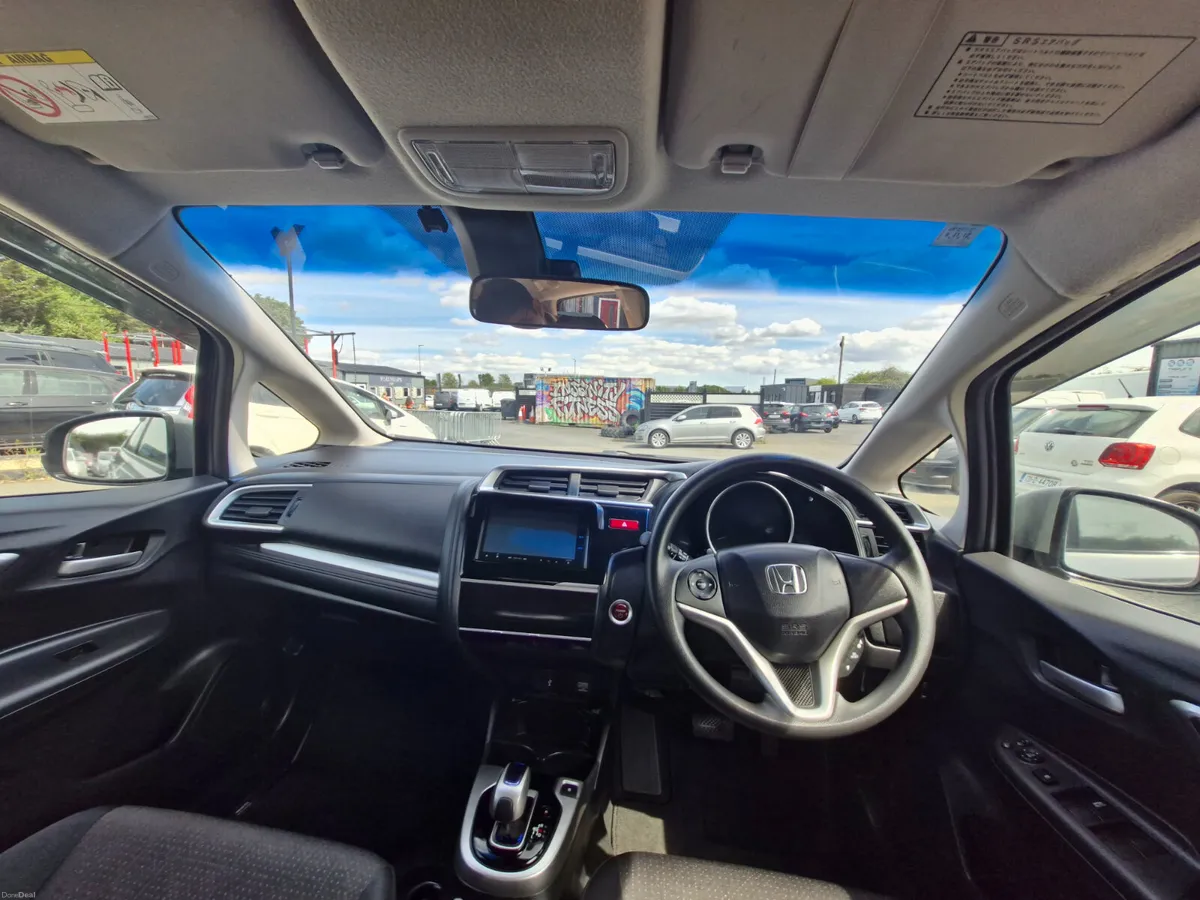 2013 Honda Fit 1.5L Hybrid Automatic Low Miles - Image 5