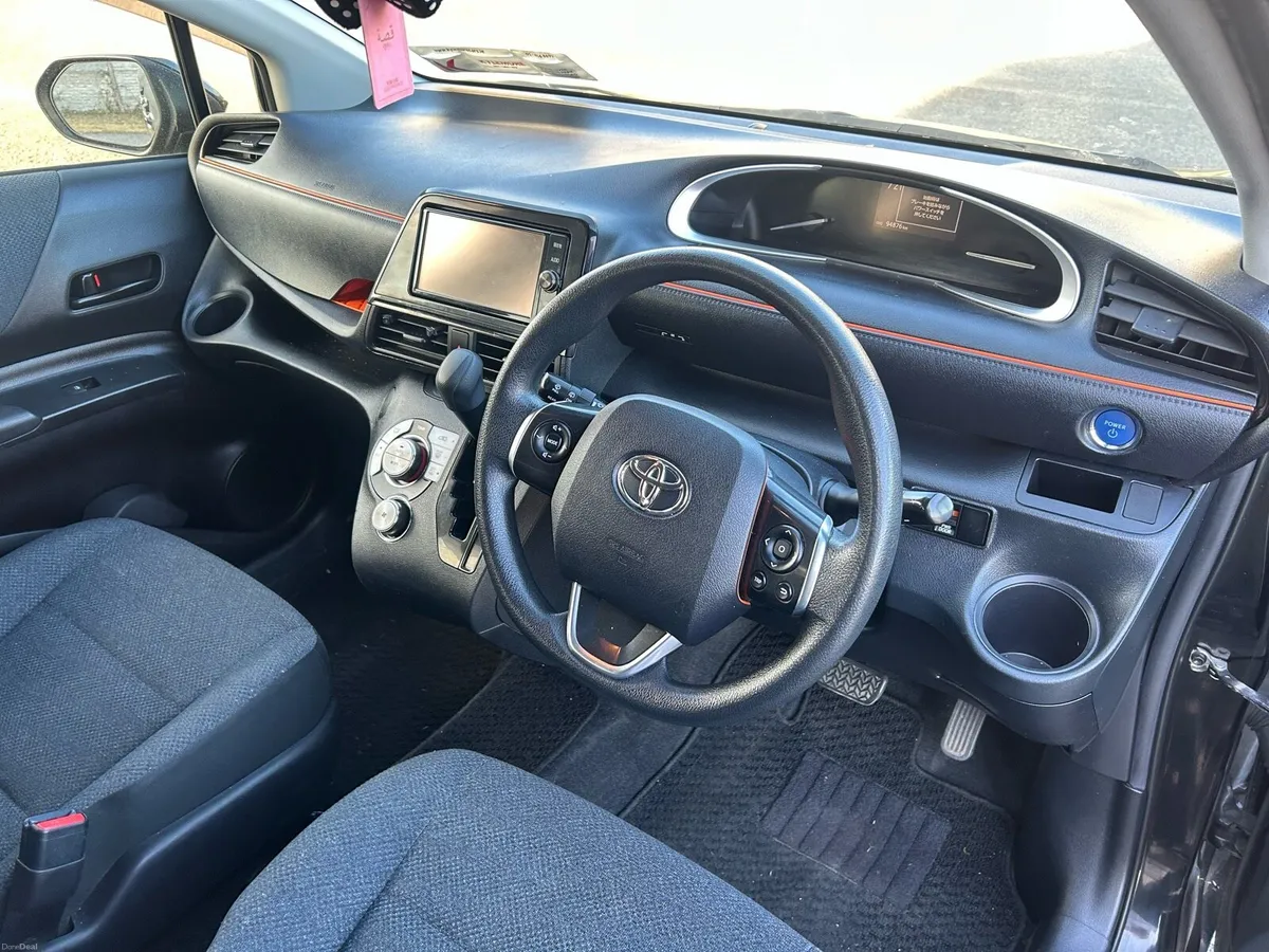 Toyota Sienta 2017 - Image 5
