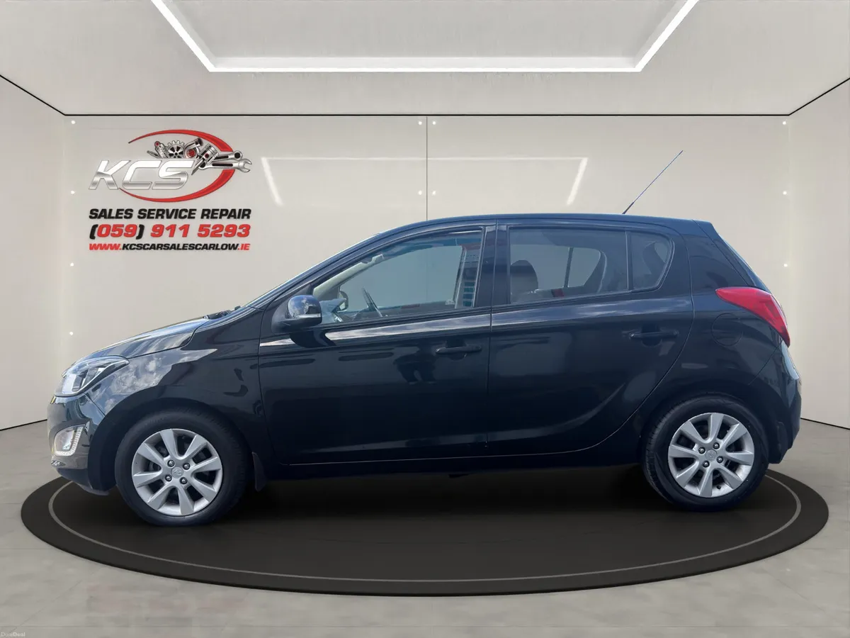 2013 Hyundai i20 - Automatic - Premium Model - Image 2